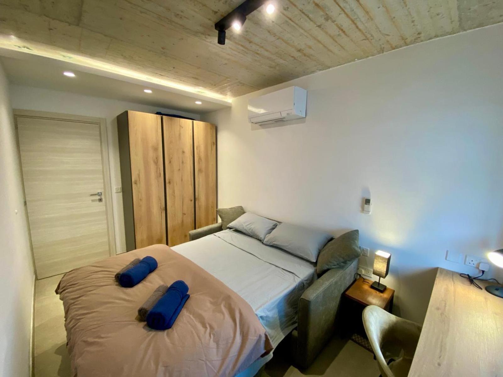 Cosy Modern In Il-gzira * Gzira