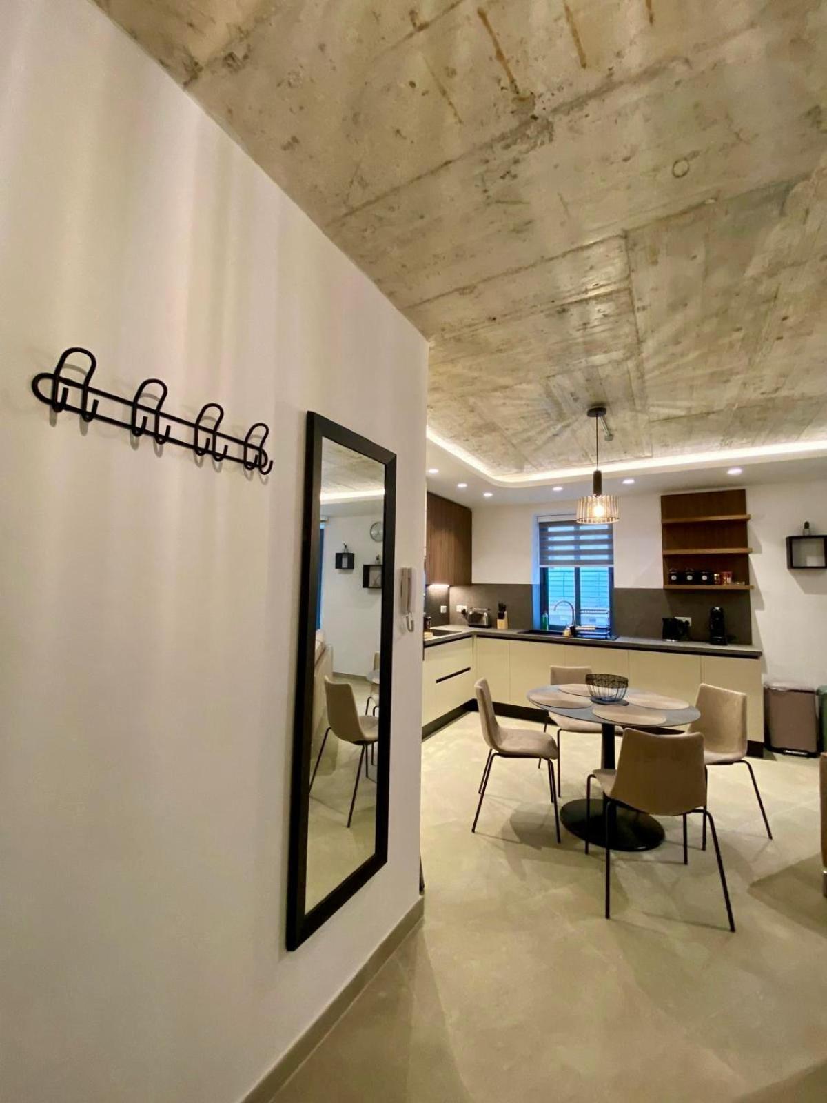 Cosy Modern In Il-gzira * Gzira