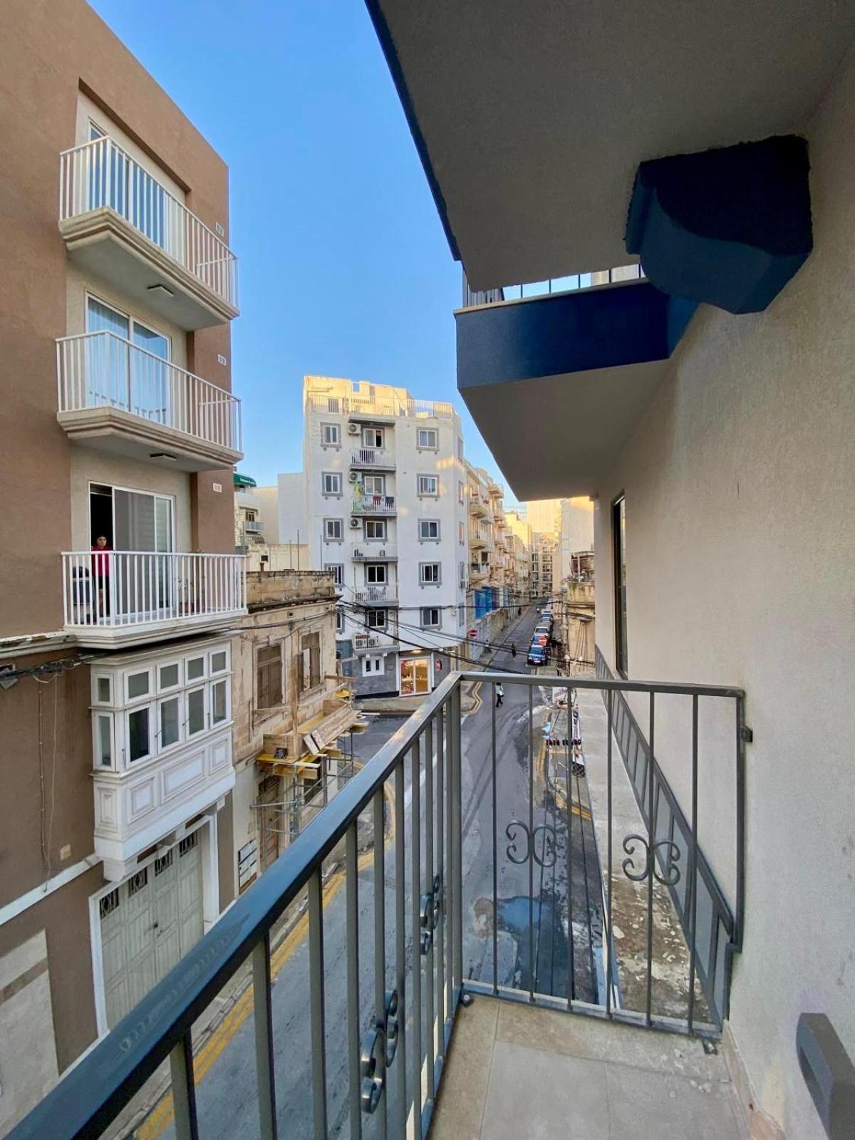 Cosy Modern In Il-gzira * Gzira